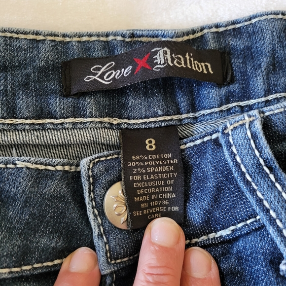 Love Nation Bermuda Shorts - Picture 4 of 8